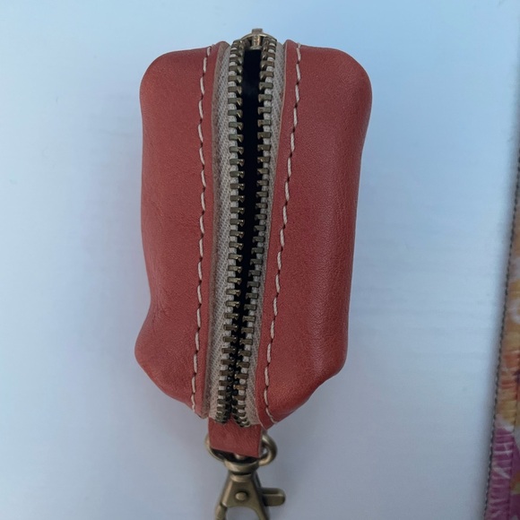 Portland Leather Dopp Keychain Satsuma color - Picture 4 of 4